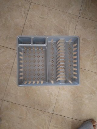 Escurridor de cubiertos y platos gris