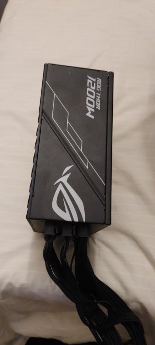 Fonte Asus ROG Thor 1200W Platinum