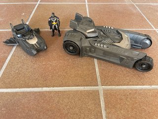 Coche y Batmoto Batman