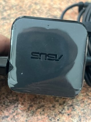cargador asus 19v