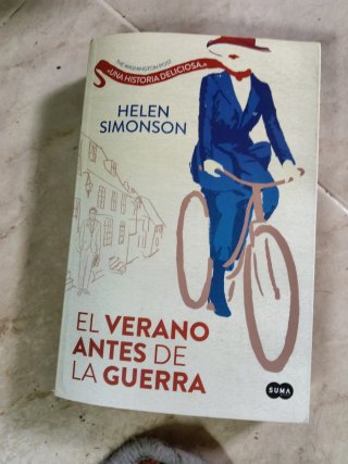 El verano antes de la guerra / The summer befor...