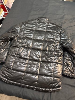 Chaqueta Jordan Puffer Negra/Crema