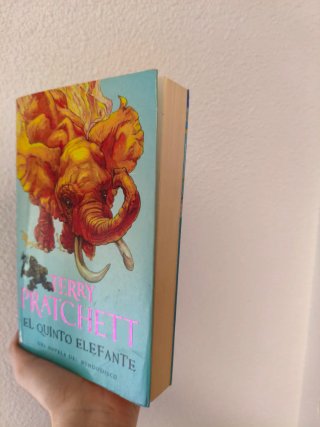 El quinto elefante Una novela del mundodisco