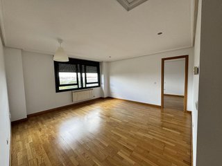 Piso en alquiler en Pº Zorrilla - Cuatro de Marzo en Valladolid