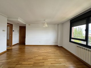 Piso en alquiler en Pº Zorrilla - Cuatro de Marzo en Valladolid