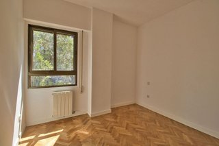 Piso en alquiler en Costillares en Madrid