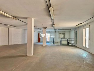 Local comercial en venta en Príncep de Viana - Clot -Xalets Humbert Torres en Lleida