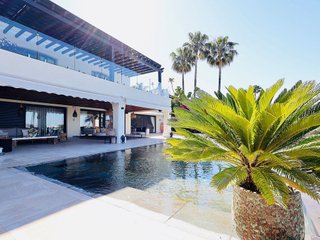 Chalet en alquiler en Los Naranjos - Las Brisas en Marbella