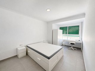 Piso en alquiler en Carolinas Bajas en Alicante