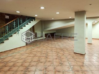 Local comercial en alquiler en Perchel Norte - La Trinidad en Málaga