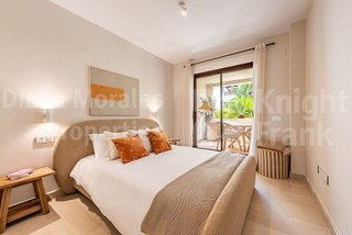 Piso en venta en Nueva Andalucía centro en Marbella