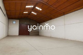 Nave industrial en venta en Renfe - Bulevar 1º y 2º Fase en Jaén