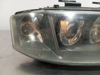 FARO DERECHO AUDI A6 AVANT (4B5) AKN