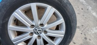 Llantas 15 Volkswagen con neumáticos