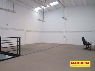 Nave industrial en alquiler en Parque Ondarreta - Urtinsa en Alcorcón