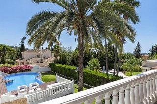 Chalet en alquiler en Elviria en Marbella