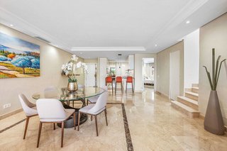 Ático en alquiler en Nueva Andalucía centro en Marbella