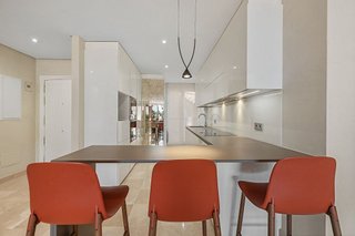 Ático en alquiler en Nueva Andalucía centro en Marbella