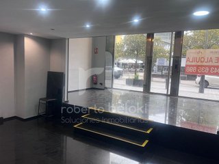 Local comercial en alquiler en Centro - Mendibil - Santiago en Irun
