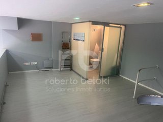 Local comercial en alquiler en Centro - Mendibil - Santiago en Irun