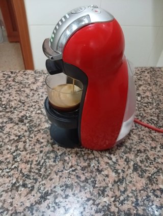 Cafetera Dolce Gusto Automática Roja