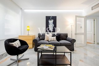 Piso en alquiler en Almagro en Madrid