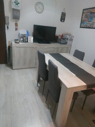 Mesa comedor y aparador madera