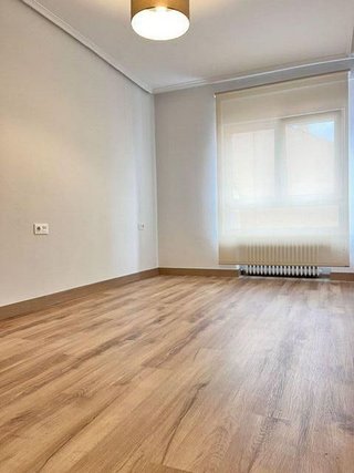 Piso en alquiler en El Llano en Gijón