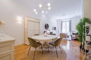 Piso en alquiler en Cortes - Huertas en Madrid
