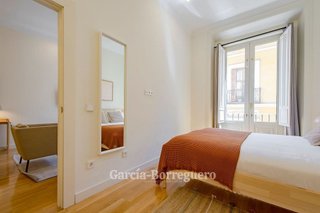 Piso en alquiler en Cortes - Huertas en Madrid
