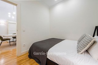 Piso en alquiler en Cortes - Huertas en Madrid