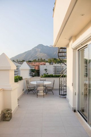 Piso en alquiler en Lomas de Marbella Club - Puente Romano en Marbella