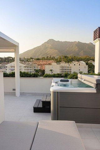 Piso en alquiler en Lomas de Marbella Club - Puente Romano en Marbella