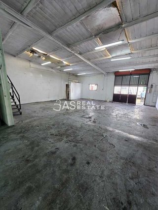 Local comercial en venta en El Barral Ferial en Coslada