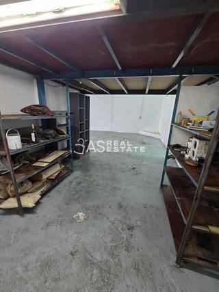 Local comercial en venta en El Barral Ferial en Coslada