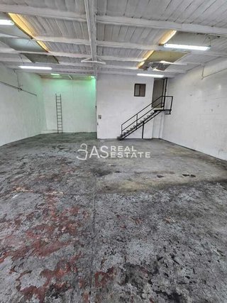 Local comercial en venta en El Barral Ferial en Coslada
