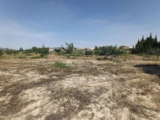 Terreno en venta en Novelda
