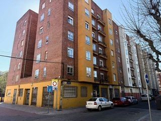 Piso en alquiler en San Mamés - La Palomera en León
