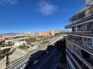 Piso en venta en Vistahermosa en Alicante