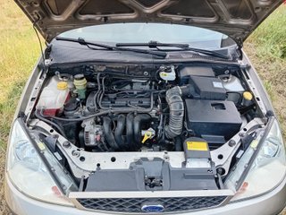 Ford Focus Sedan 1.6 16V 100