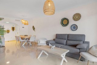 Piso en alquiler en Elviria en Marbella