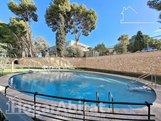 Piso en venta en Vistahermosa en Alicante