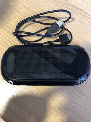 PS Vita 1100 3G/Wifi Negra sin Caja