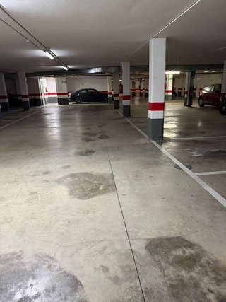 Garaje en venta en Los Olivos en Huesca