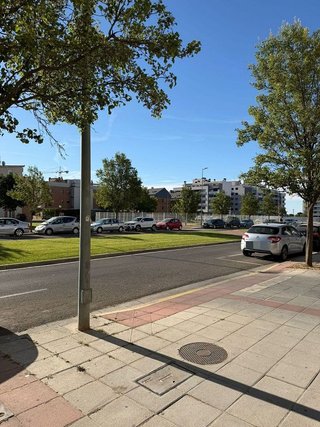 Garaje en venta en Los Olivos en Huesca