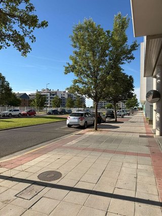 Garaje en venta en Los Olivos en Huesca