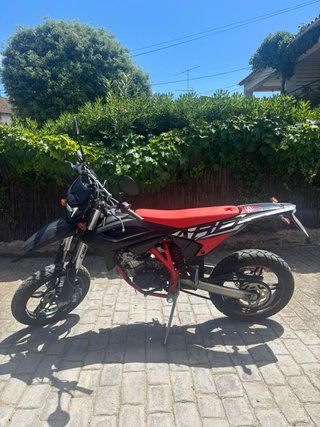 Beta 125 RR Supermotard 4T Roja
