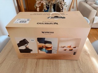 Cafetera Nespresso Vertuo Pop Black y Aeroccino 3