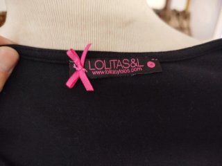 Vestido negro sin mangas con estampado de gato