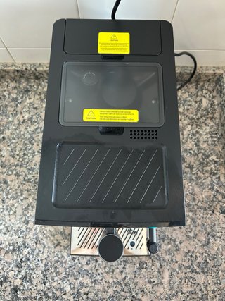 Cafetera Cecotec CREMMAET Compact Steam